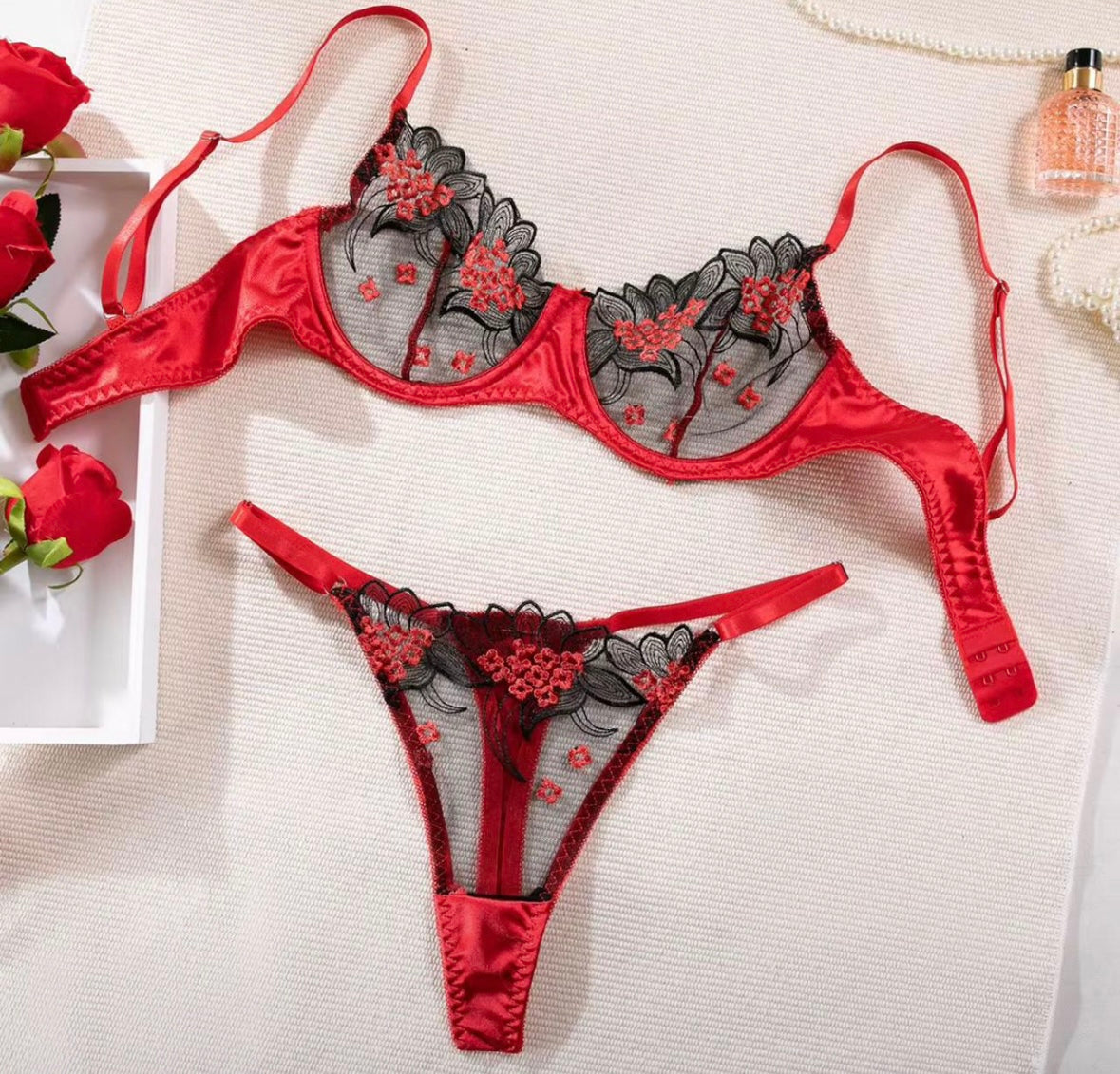 SET ROJO FLORAL